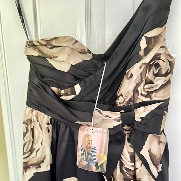 Betsey Johnson Silk One Shoulder Floral Dress, New with tags - Picture 6 of 8